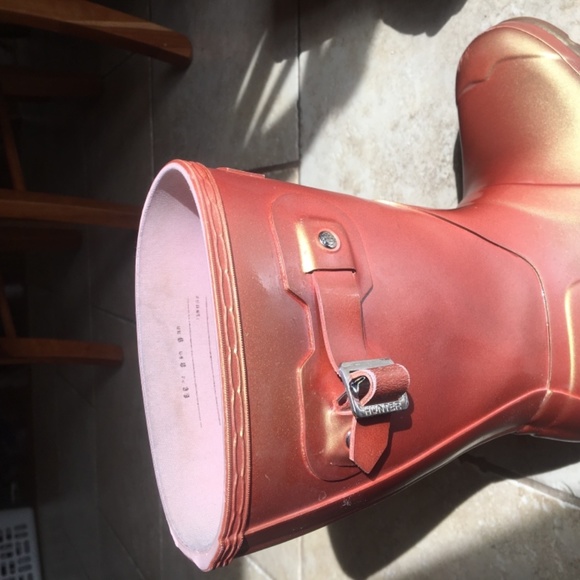 hunter iridescent boots coral - Picture 8 of 9